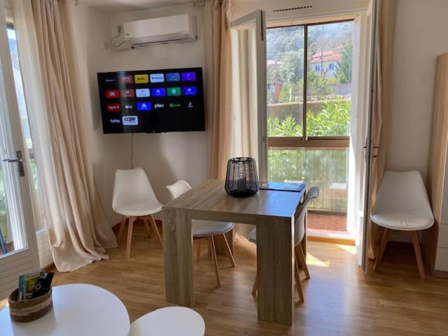 Studio 33 M2 , Climatise, Parking Exterieur Prive Gratuit Amélie-les-Bains-Palalda Exteriör bild